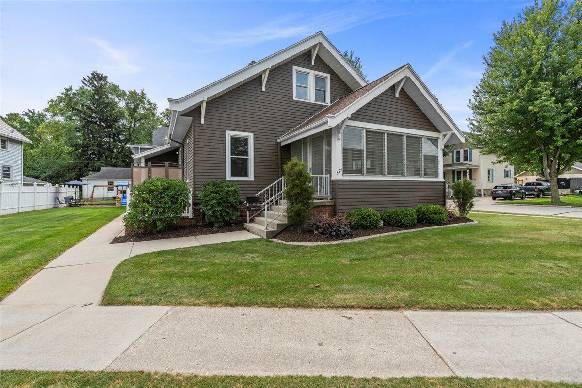 Property Photo: 327 Western Ave WI 53073