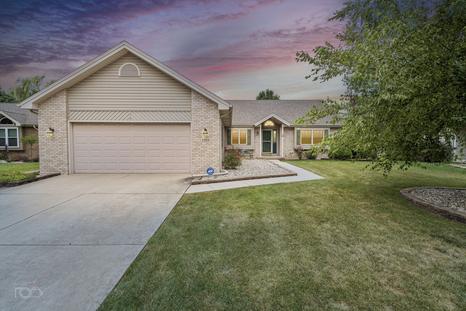 Property Photo:  1555 Sunridge Drive  IL 60914