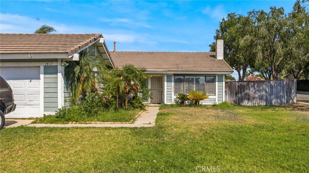 Property Photo:  1417 Pera St  CA 92882 