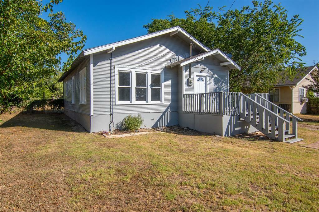 Property Photo:  1903 Avenue B  TX 76801 