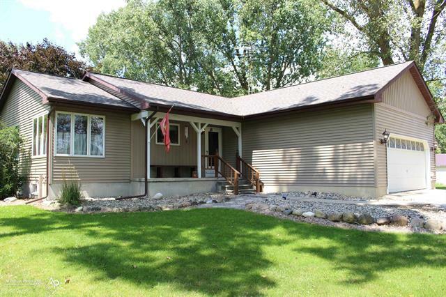 Property Photo:  5169 N Oak Road  MI 48423 