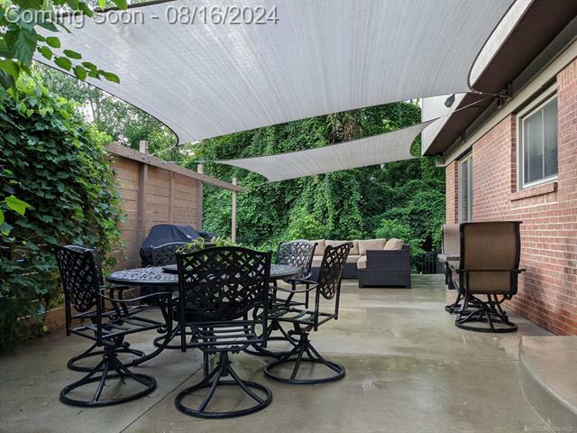 Property Photo:  6909 Brunswick Drive  MI 48085 