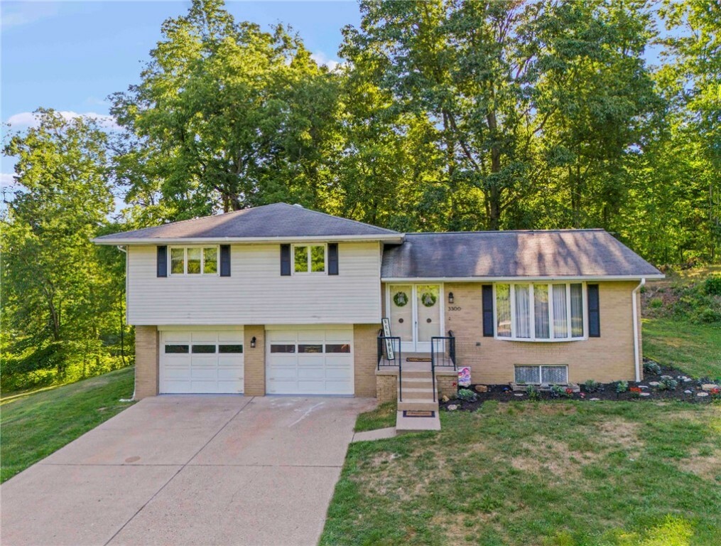 Property Photo: 3300 Henderson Rd PA 15301