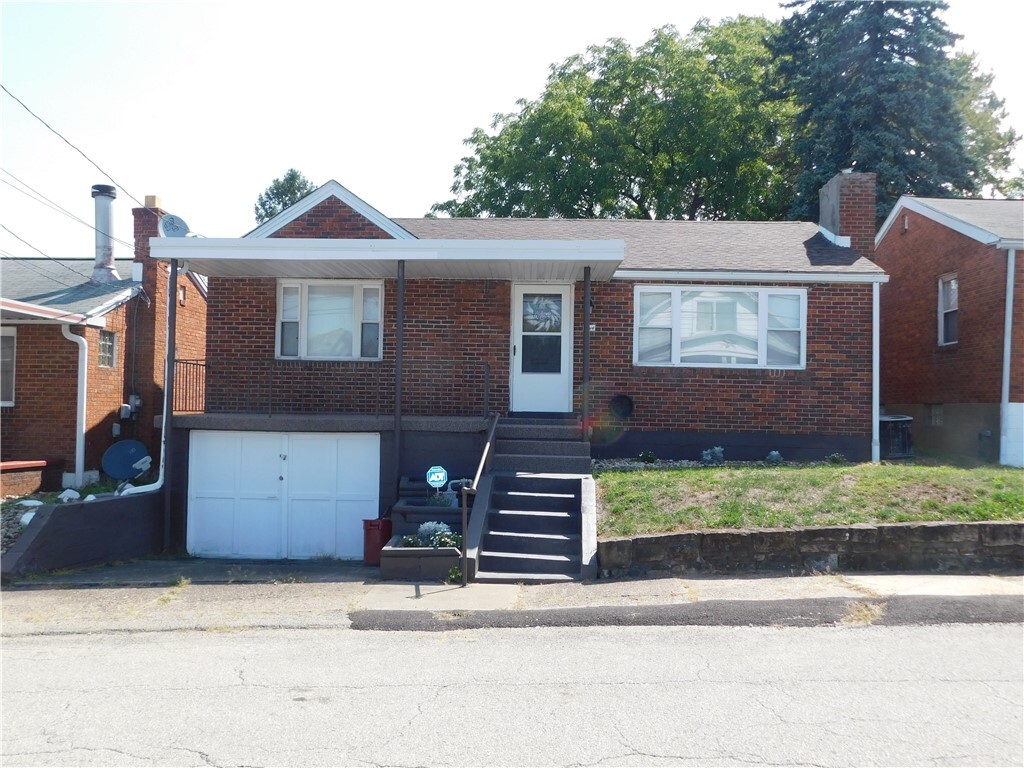 Property Photo:  5 Chaffee Street  PA 15401 