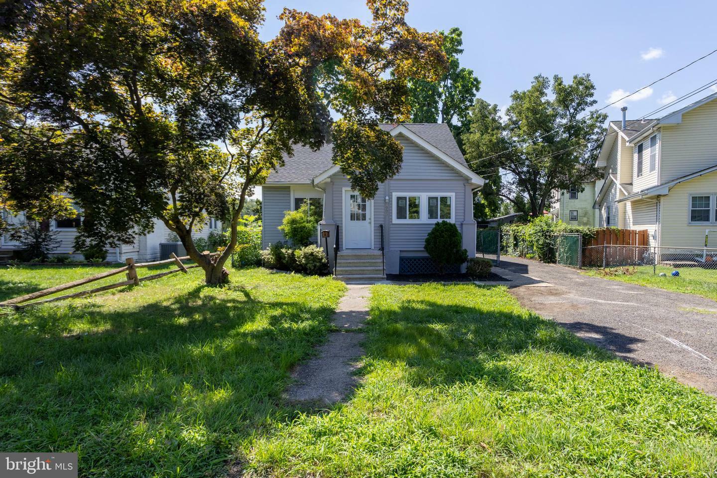 Property Photo:  903 Beverly Road  NJ 08016 