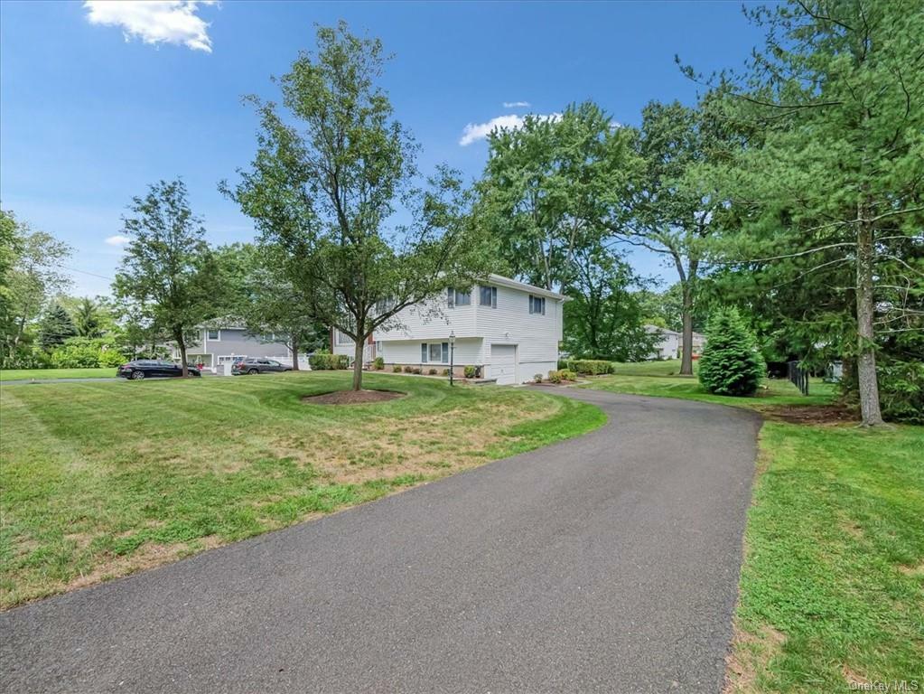 Property Photo:  65 Barry Lane  NY 10954 