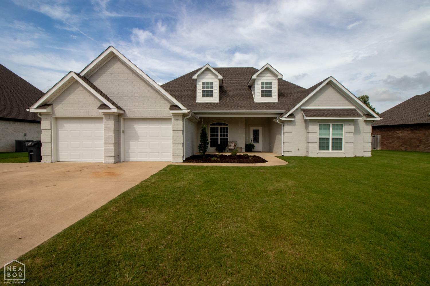 Property Photo:  724 Smithfield Drive  AR 72401 