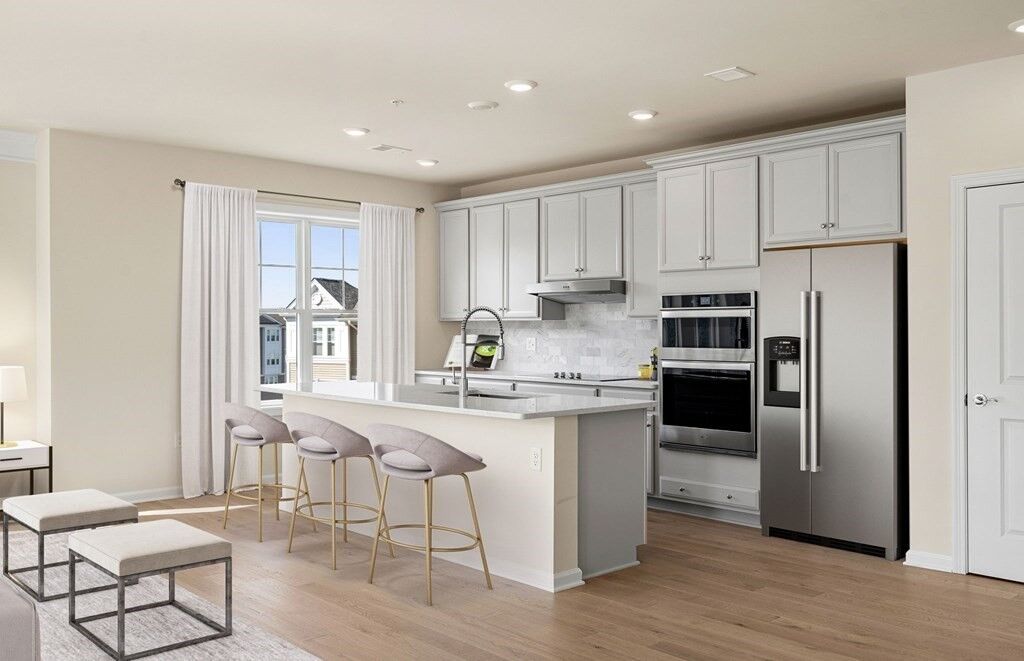 Property Photo: 4 Stratton Drive 2201 MA 01801