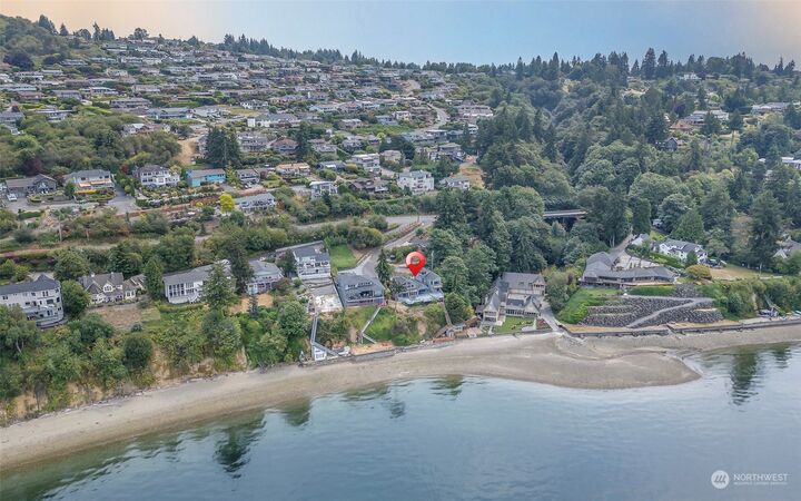 Property Photo:  7514 E Side Drive NE  WA 98422 