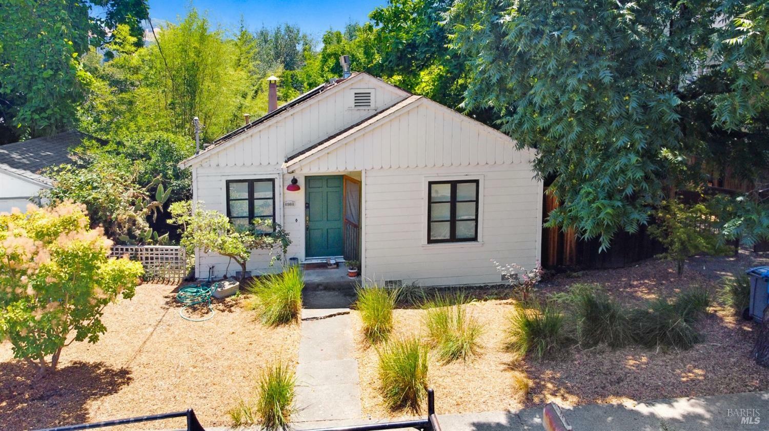 Property Photo:  958 Frazier Avenue  CA 95404 