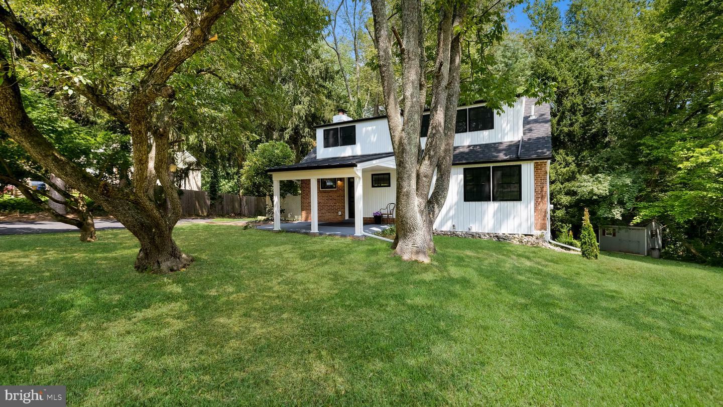 Property Photo: 39 Rampart E PA 19063