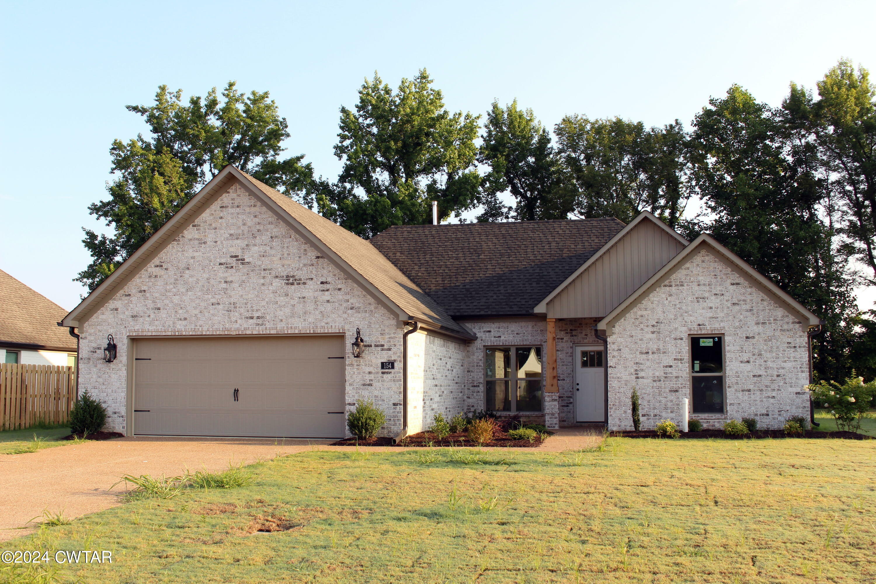 Property Photo:  154 Steeplechase Drive  TN 38355 