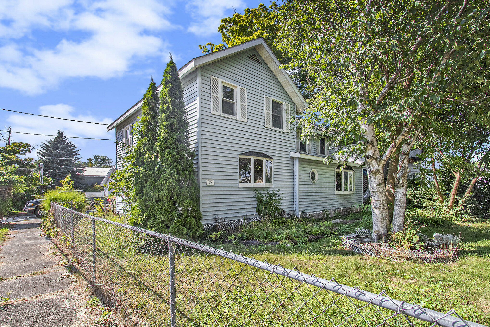 25 S Courtland Street  Hart MI 49420 photo