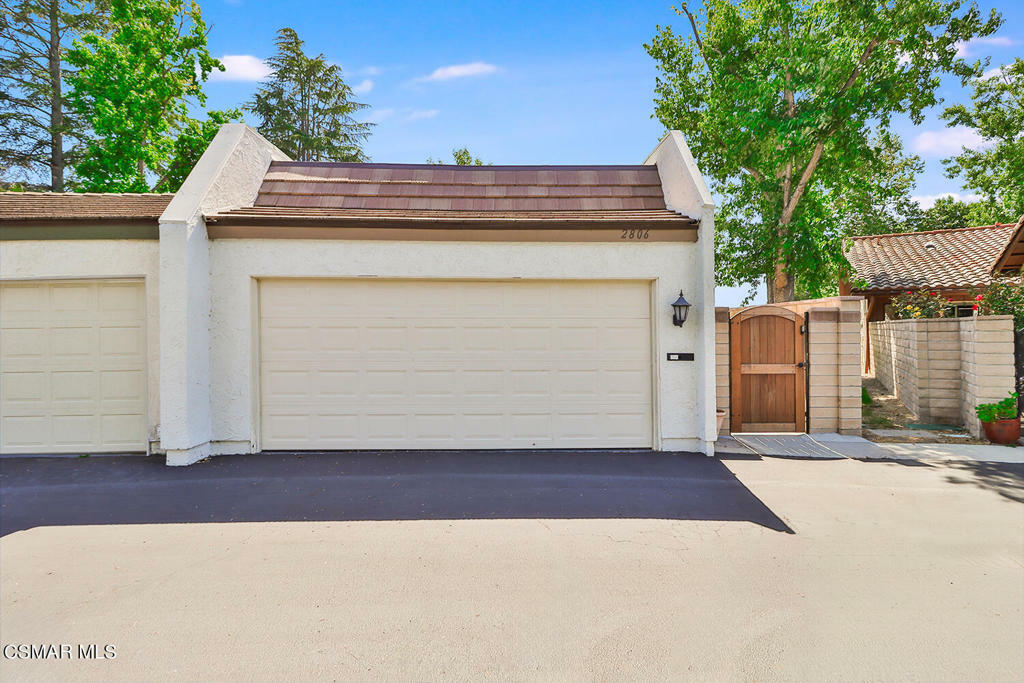 Property Photo:  2806 Shoreview Circle  CA 91361 