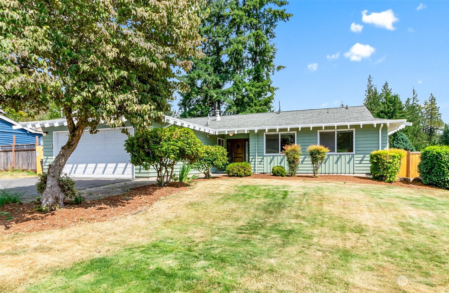 Property Photo:  12811 Robinhood Lane  WA 98290 