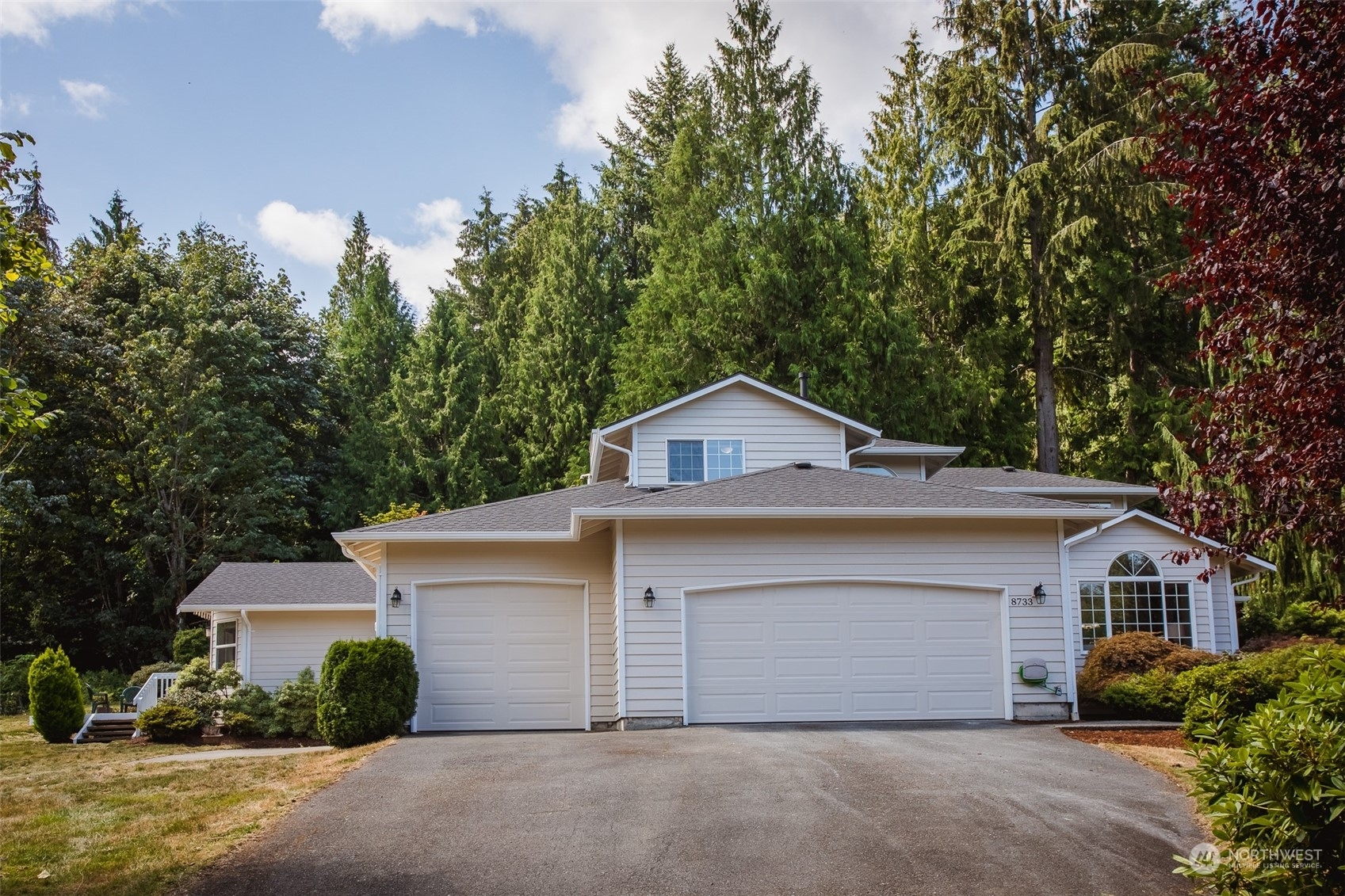 Property Photo:  8733 180th Street SE  WA 98296 