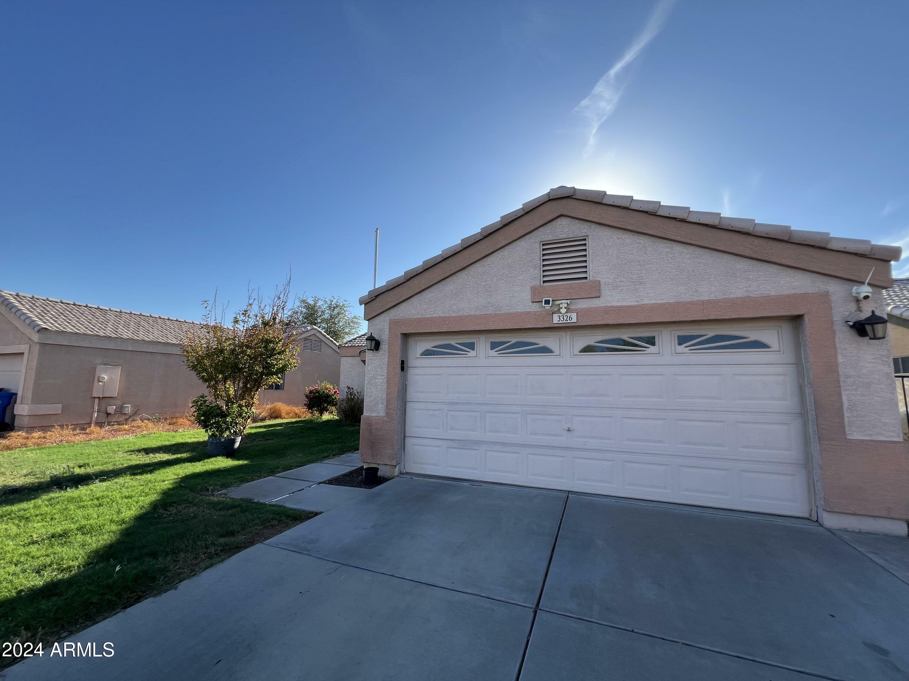 Property Photo:  3326 N 84th Avenue  AZ 85037 