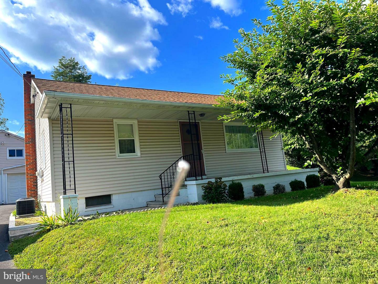 Property Photo: 301 Chestnut Street PA 19533