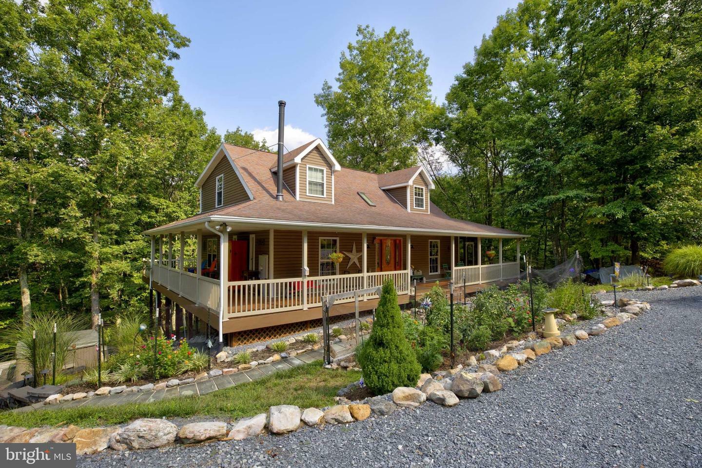 Property Photo:  370 Hemlock Court  WV 25434 