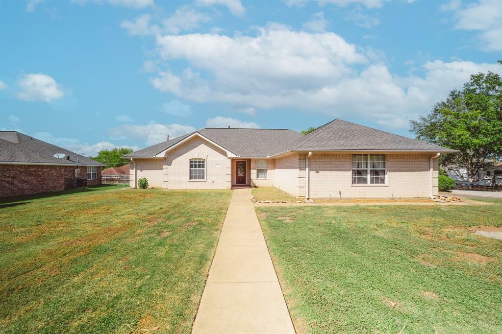 Property Photo:  1417 Allison Street  TX 77833 