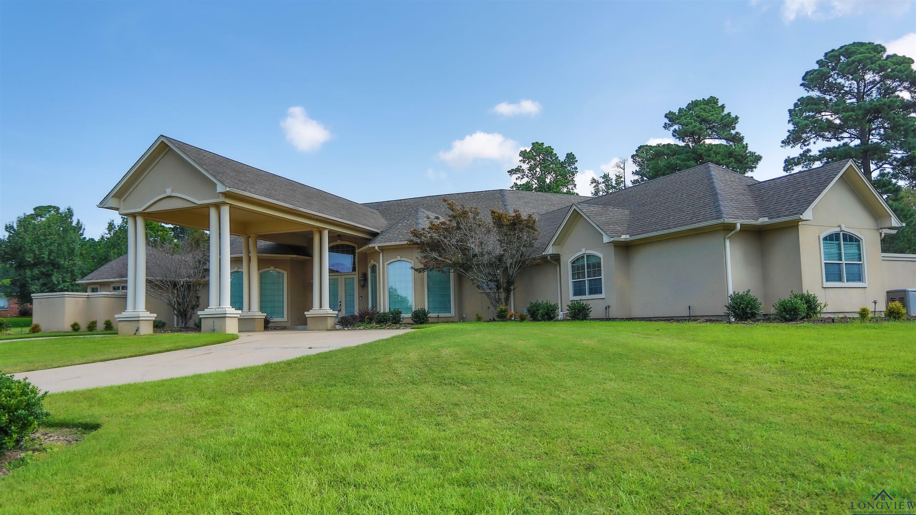 Property Photo:  109 Oakwood Estates Blvd  TX 75672 