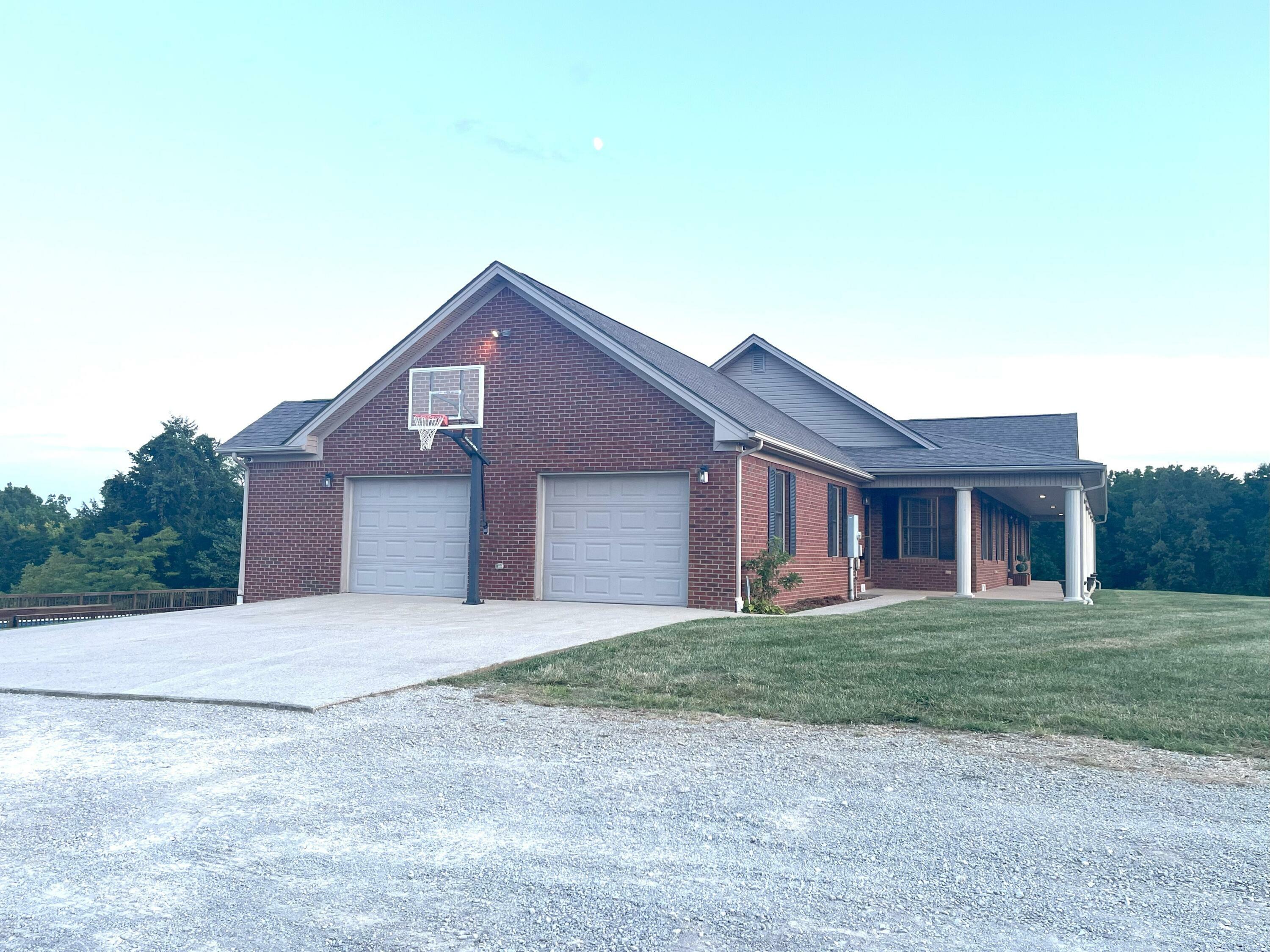 Property Photo:  130 Harvieland Road  KY 40601 