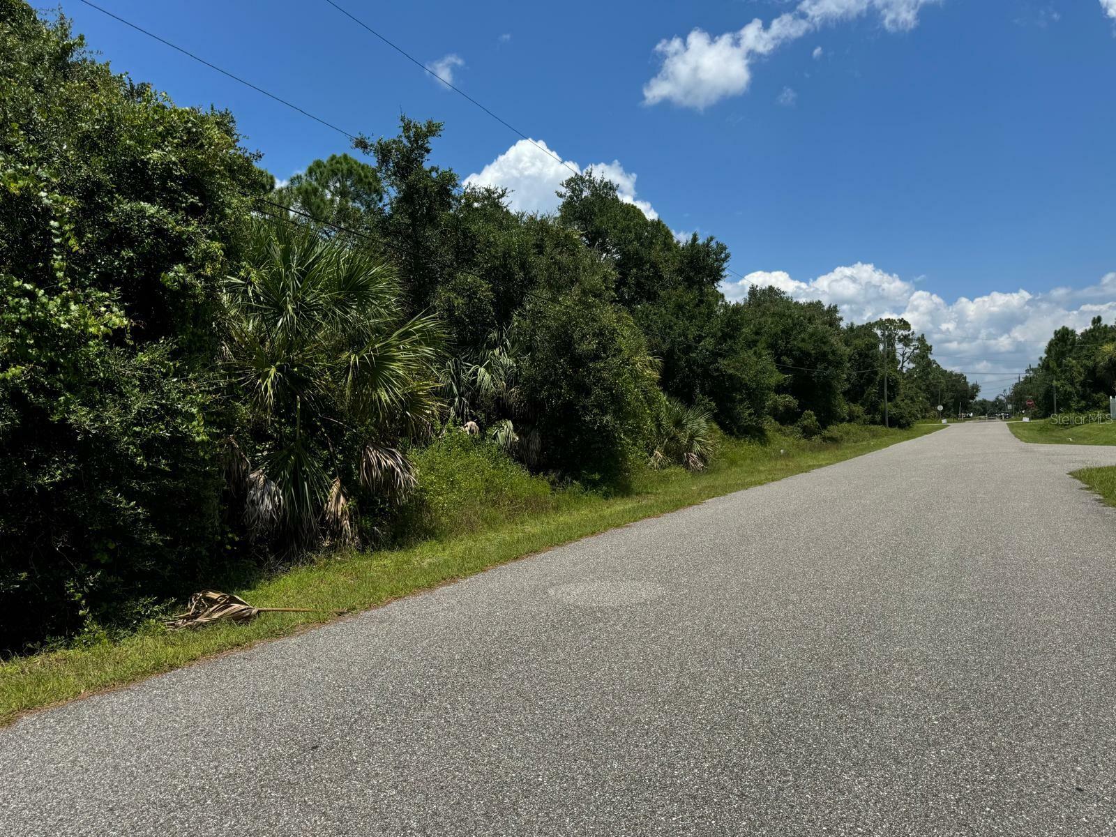 Property Photo:  Wentworth Street  FL 34288 