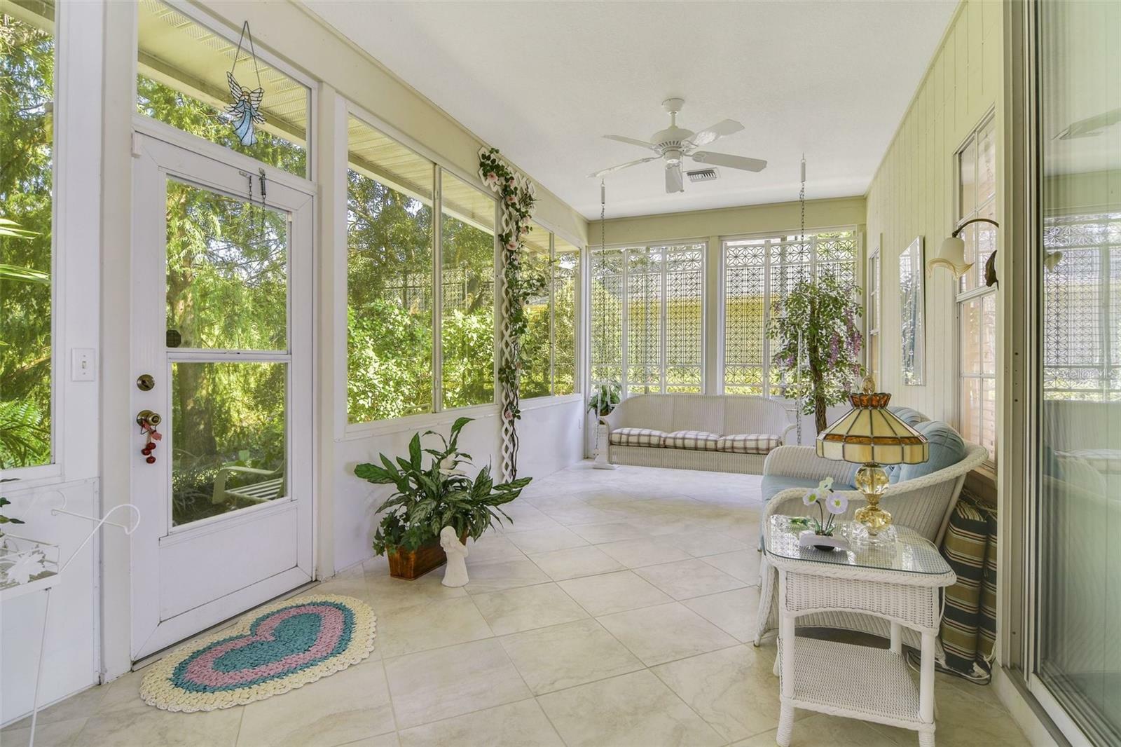 Property Photo:  550 Chautauqua Drive  FL 32757 