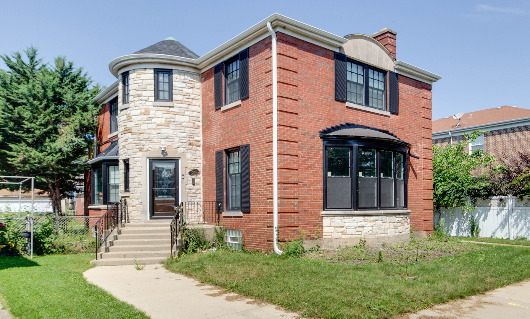 Property Photo:  5748 N Saint Louis Avenue  IL 60659 