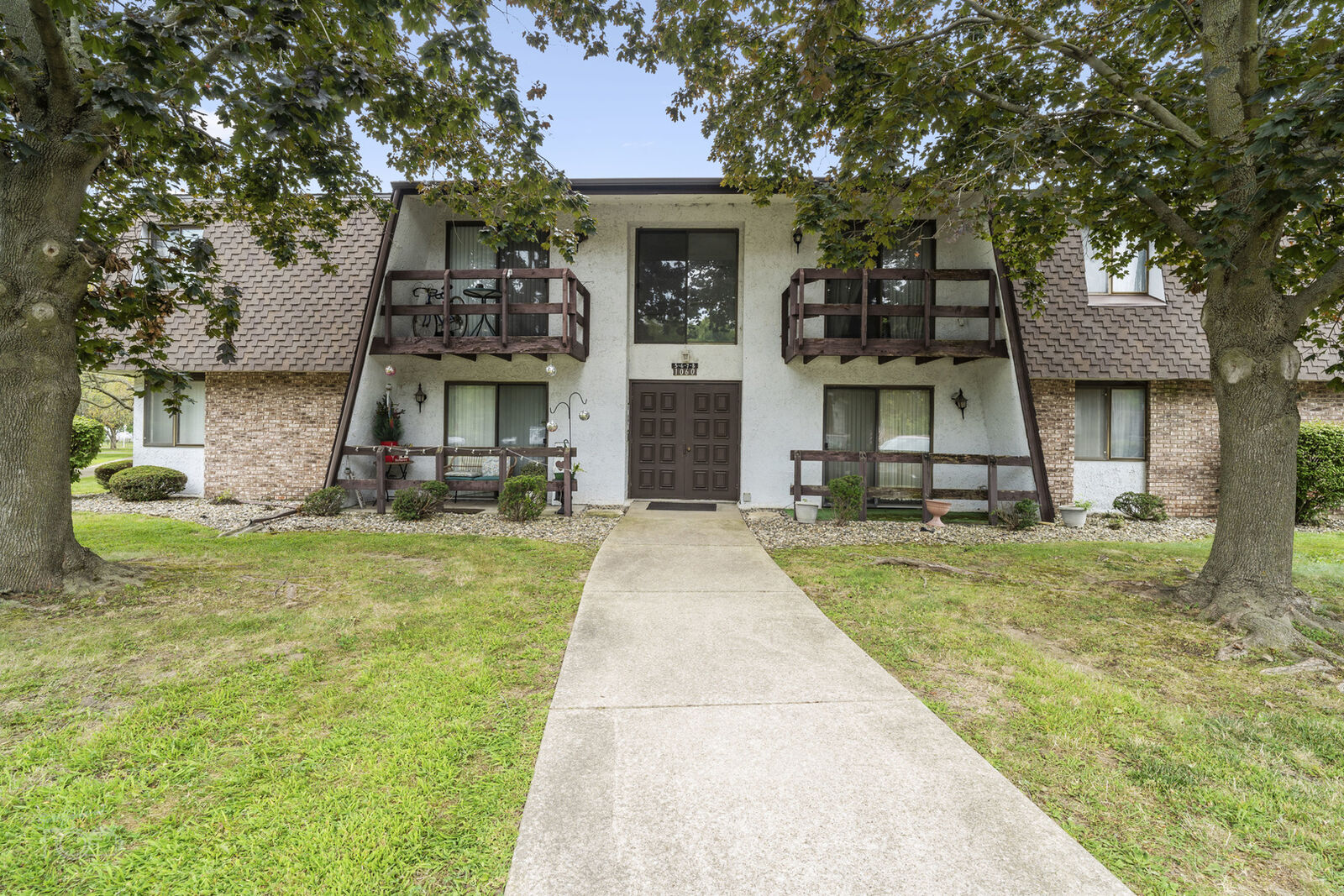 Property Photo:  1060 S Nelson Avenue 5  IL 60901