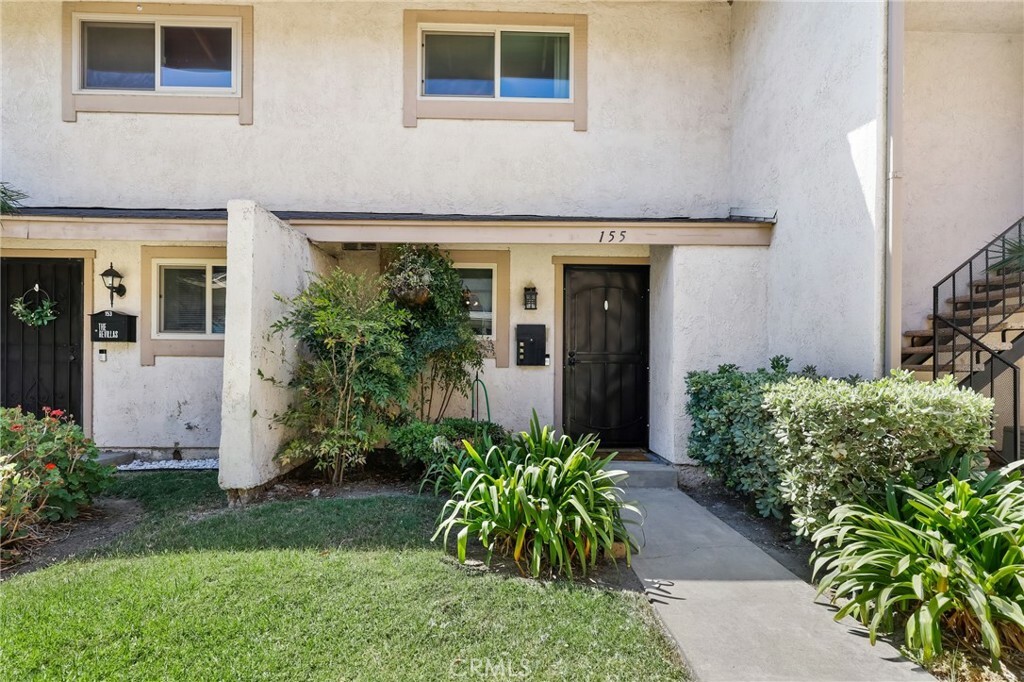 Property Photo:  155 Southampton Way 14  CA 92870 