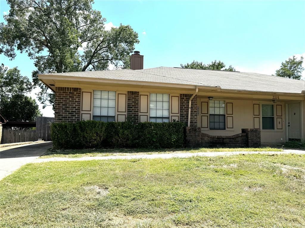 Property Photo:  2320 Chestnut Way  TX 76022 