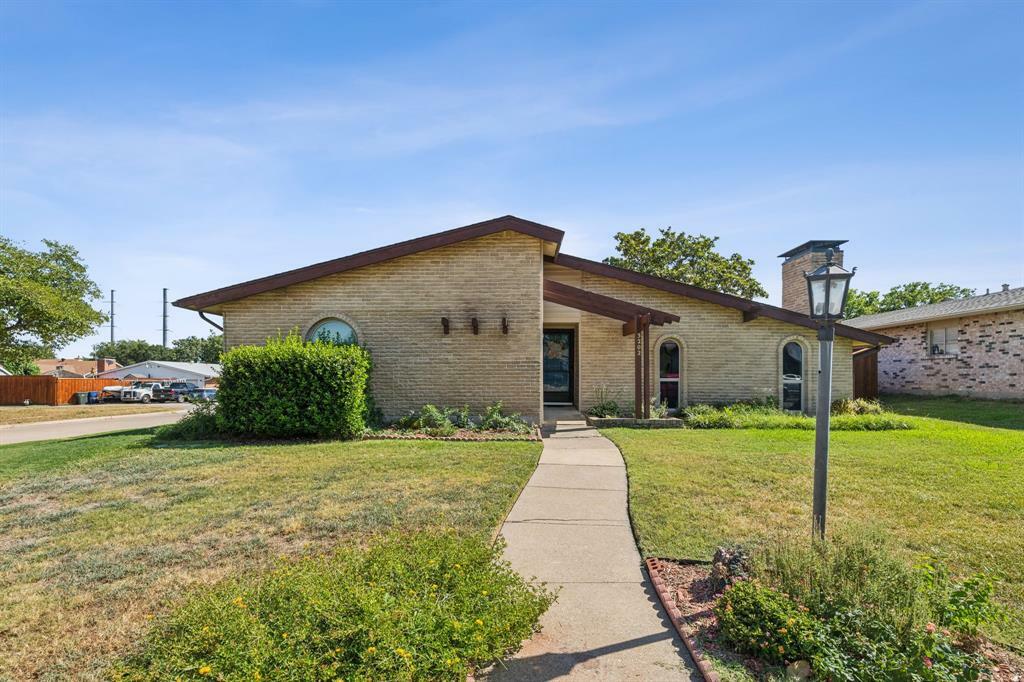 Property Photo: 3202 Flagstone Drive TX 75044