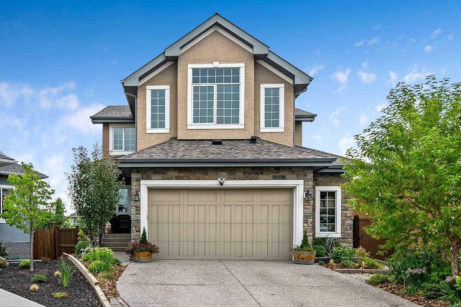 Property Photo: 1629 Montrose Terrace SE AB T1V 0B5
