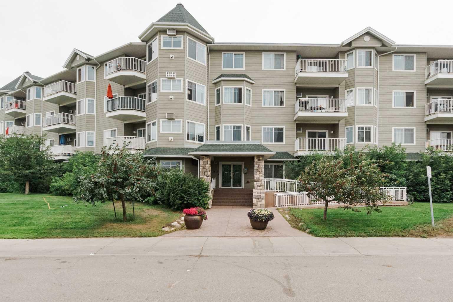 Property Photo:  9918 Gordon Avenue 401  AB T9H 5L1 