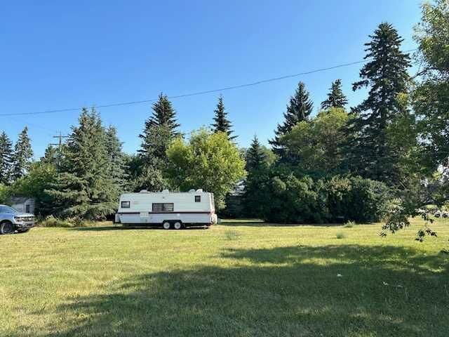 Property Photo: 4604 49th Street AB T0B 0H0