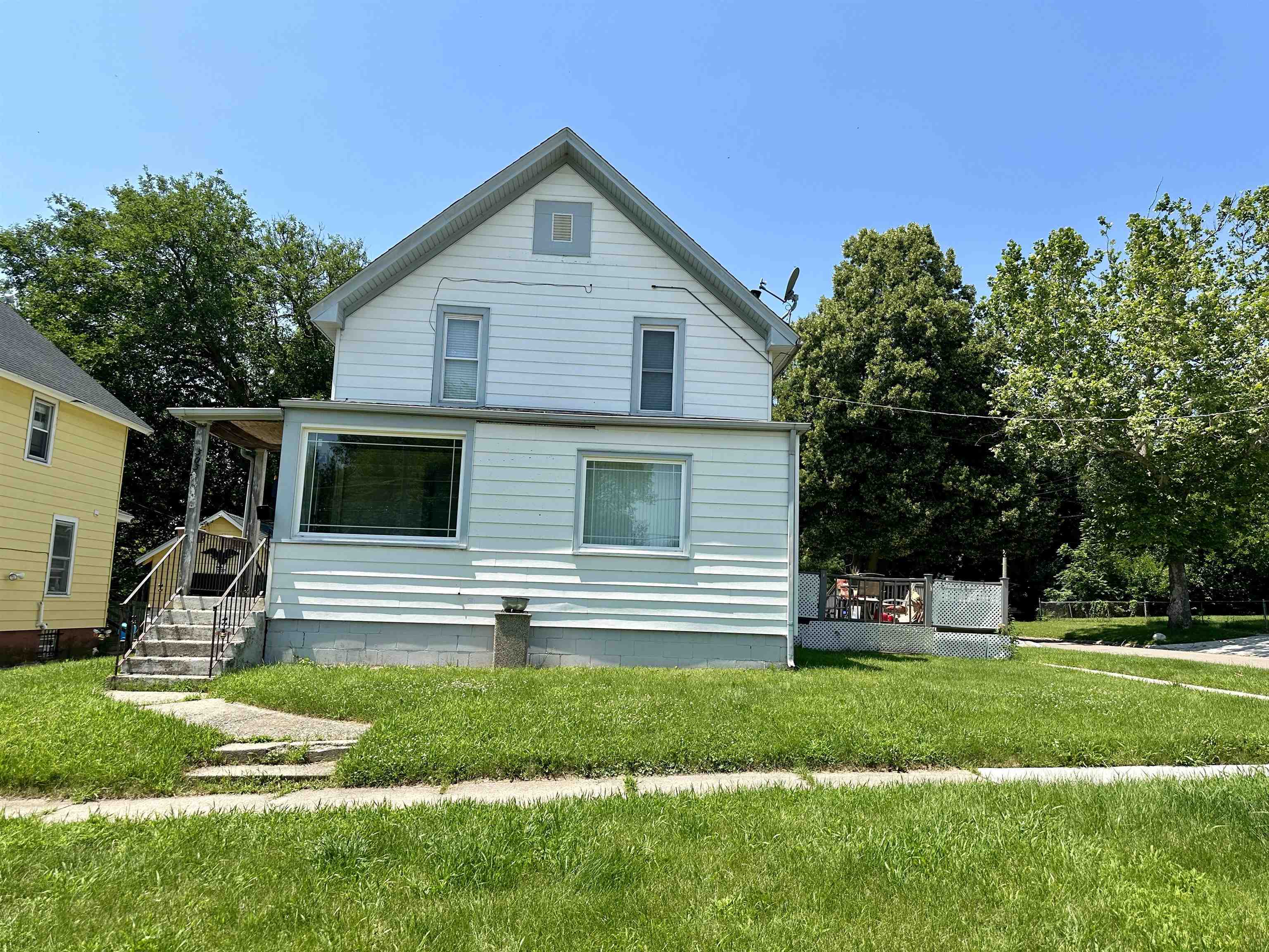 Property Photo:  303 Howard Avenue  IL 61102 