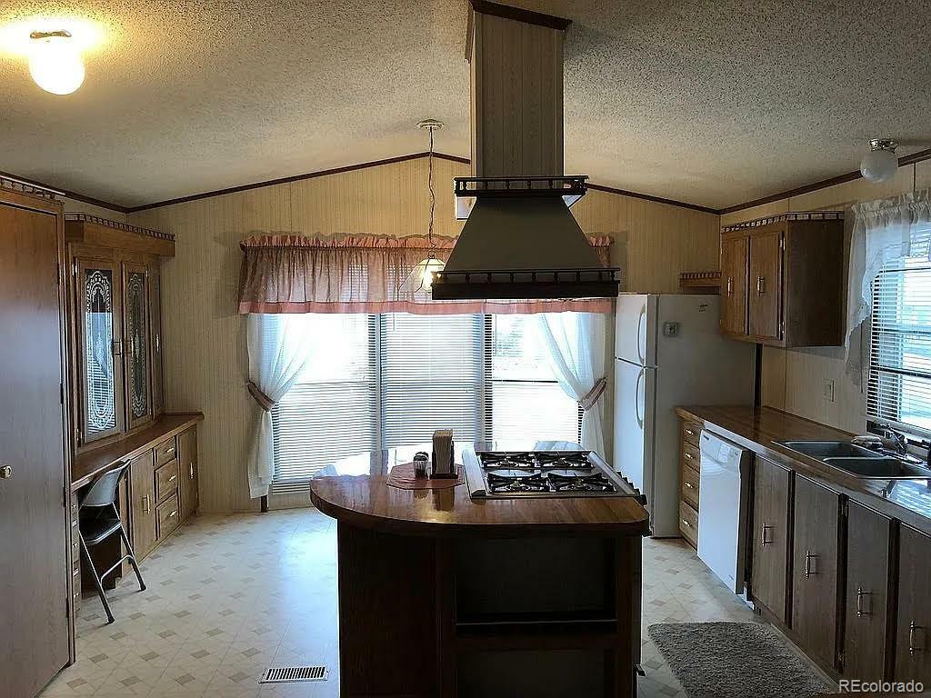 Property Photo:  6825 W Mississippi Avenue 46  CO 80226 