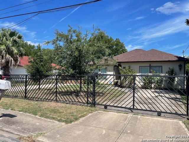 Property Photo:  2618 Wayne Dr  TX 78222 