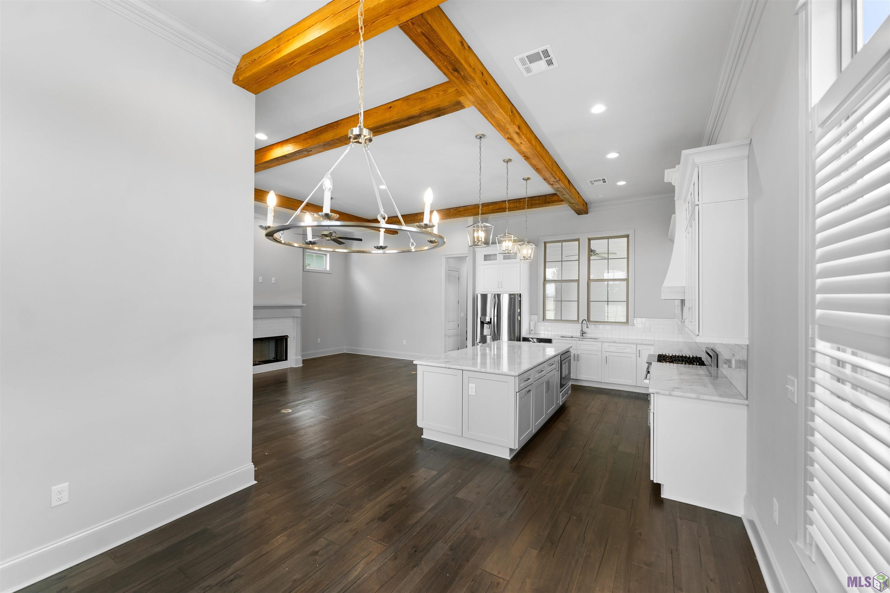 Property Photo: 4742 Hanover Ave LA 70737