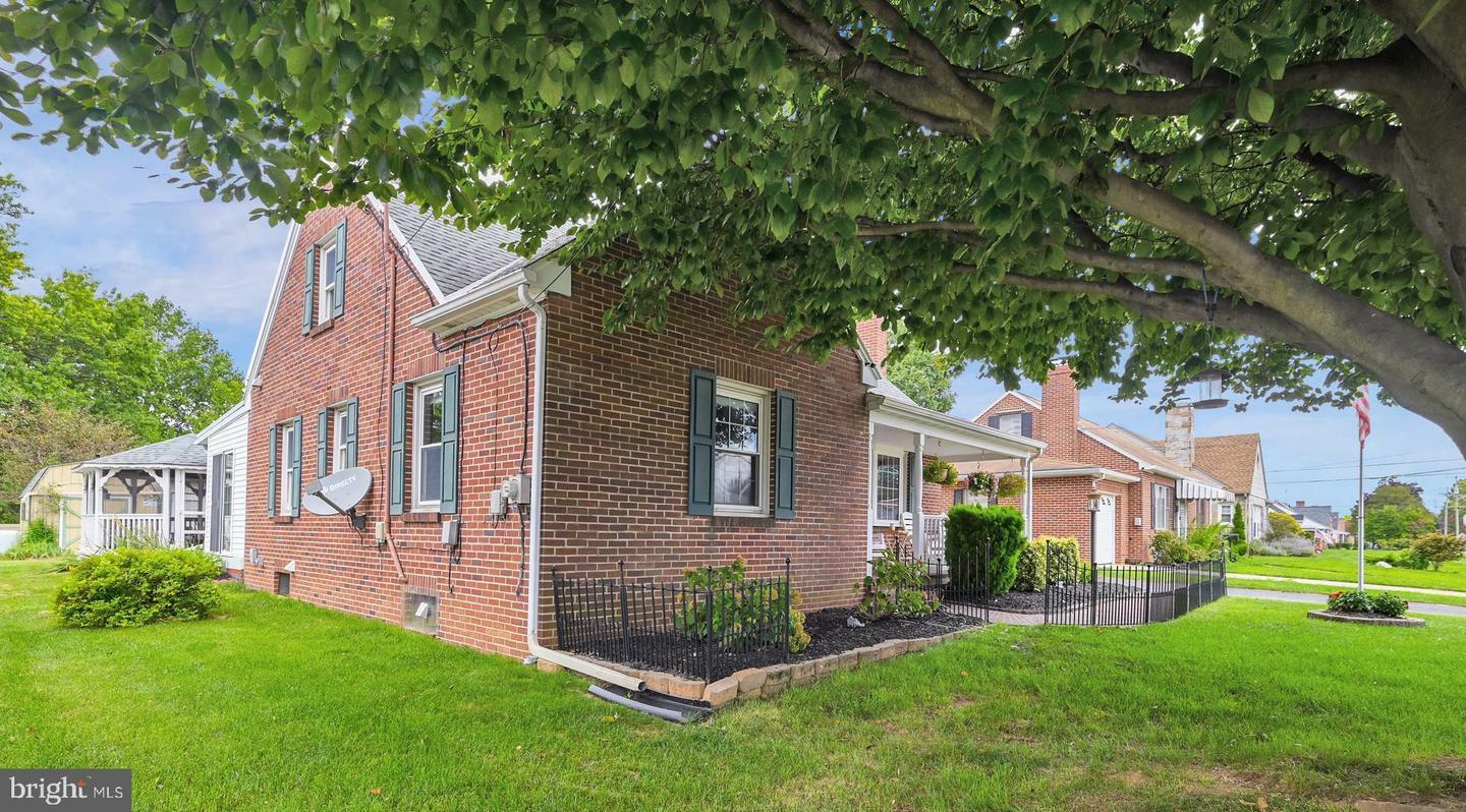 Property Photo:  28 Clearview Road  PA 17331 