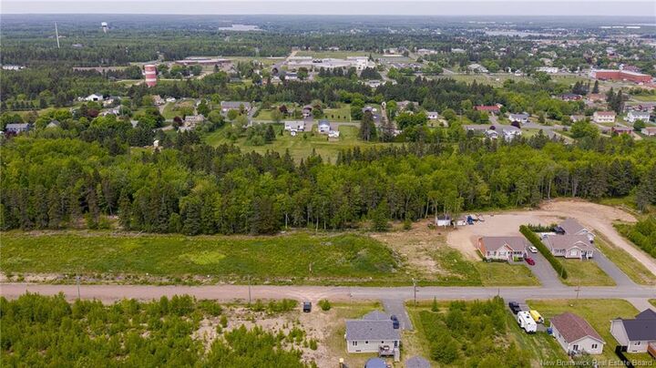 Property Photo:  4034sm2de4 Rue Alfreda  NB E1X 1B4 