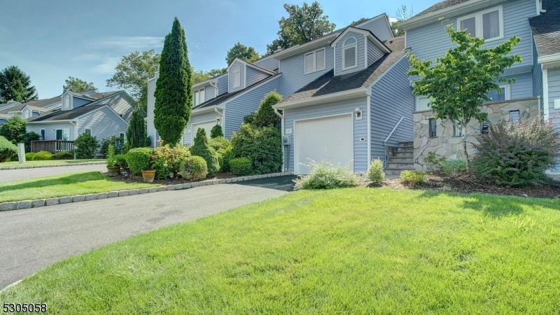 Property Photo:  19 Bongart Dr  NJ 07052 