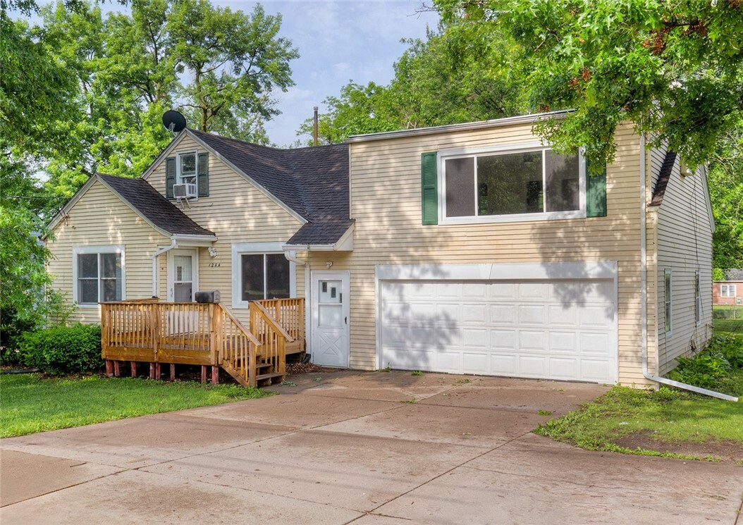 Property Photo:  1244 70th Street  IA 50324 