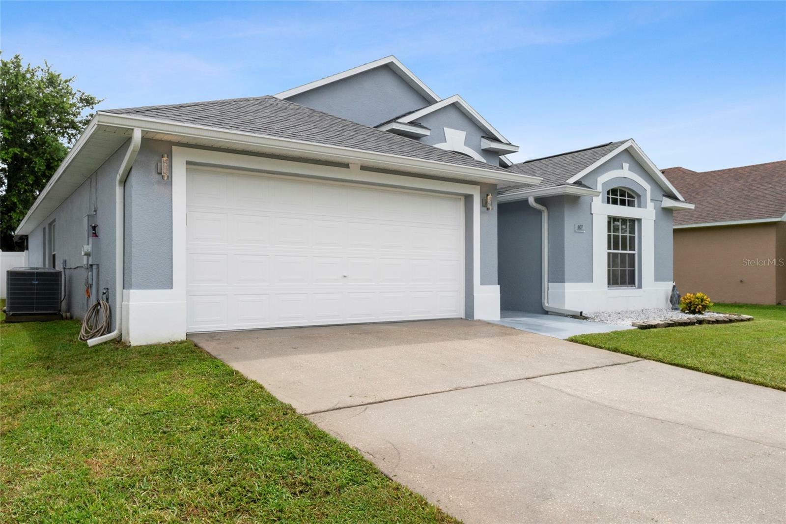 Property Photo:  107 Thornbury Lane  FL 34744 