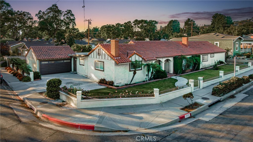 Property Photo:  8321 Michigan Avenue  CA 90605 