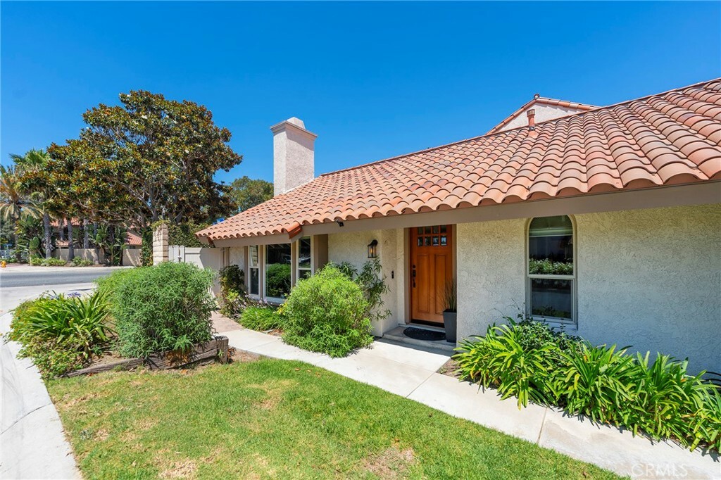 Property Photo:  20905 Coastview Lane  CA 92648 