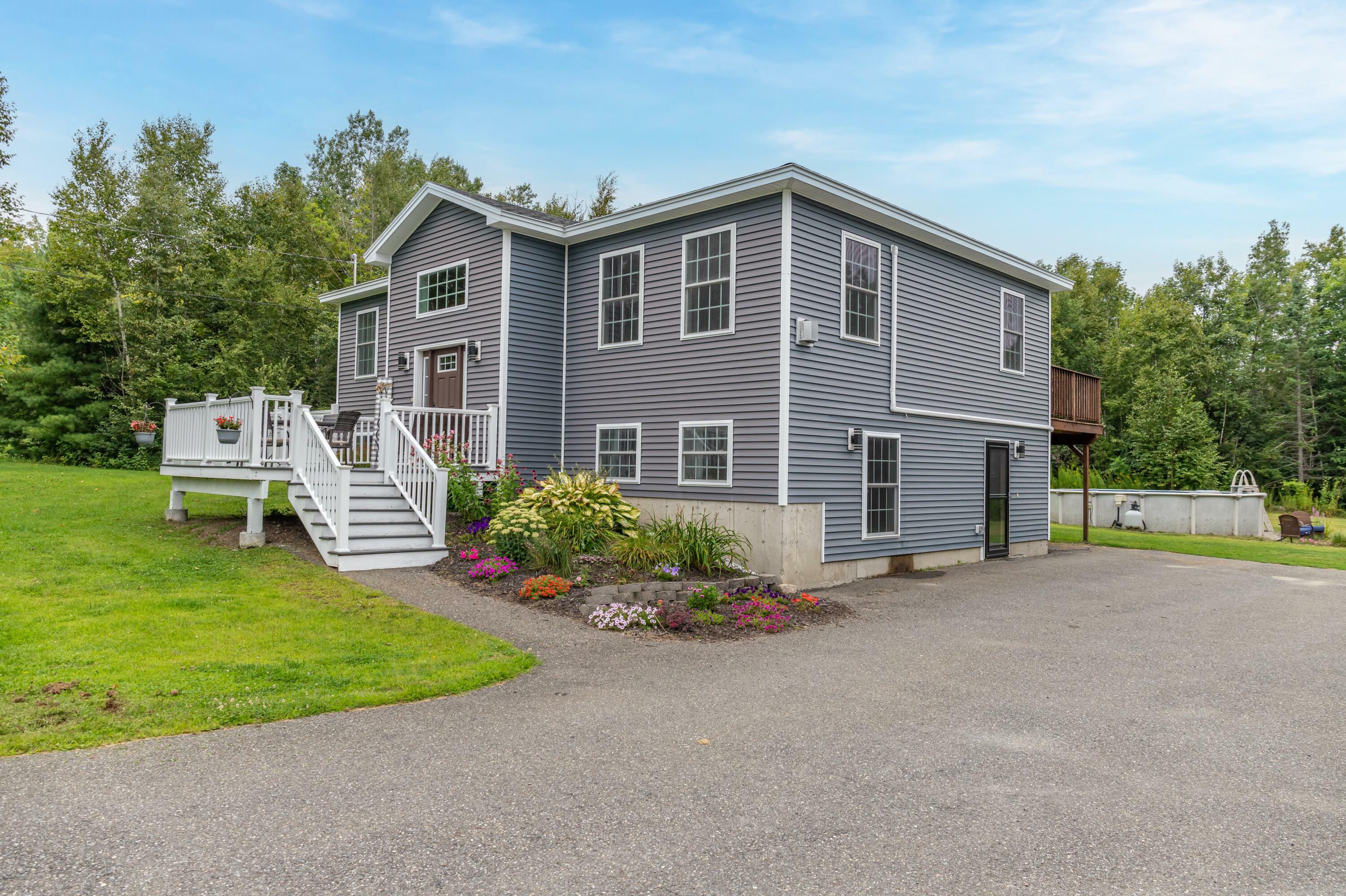 Property Photo:  28 Carriage Lane  ME 04401 