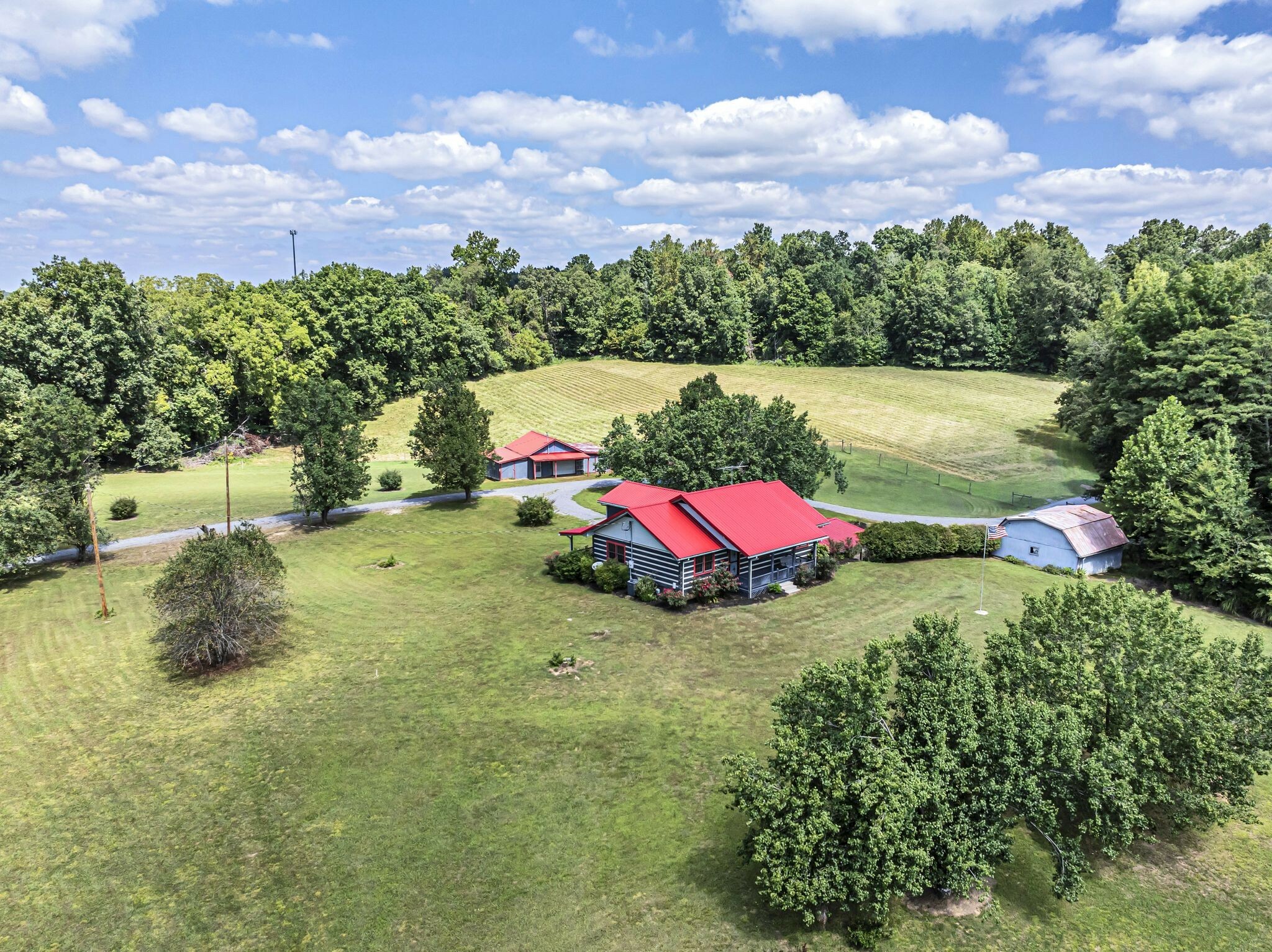 Property Photo:  2580 Petty Rd  TN 37036 