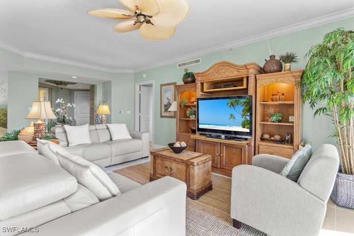 Property Photo:  1060 Borghese Lane 205  FL 34114 